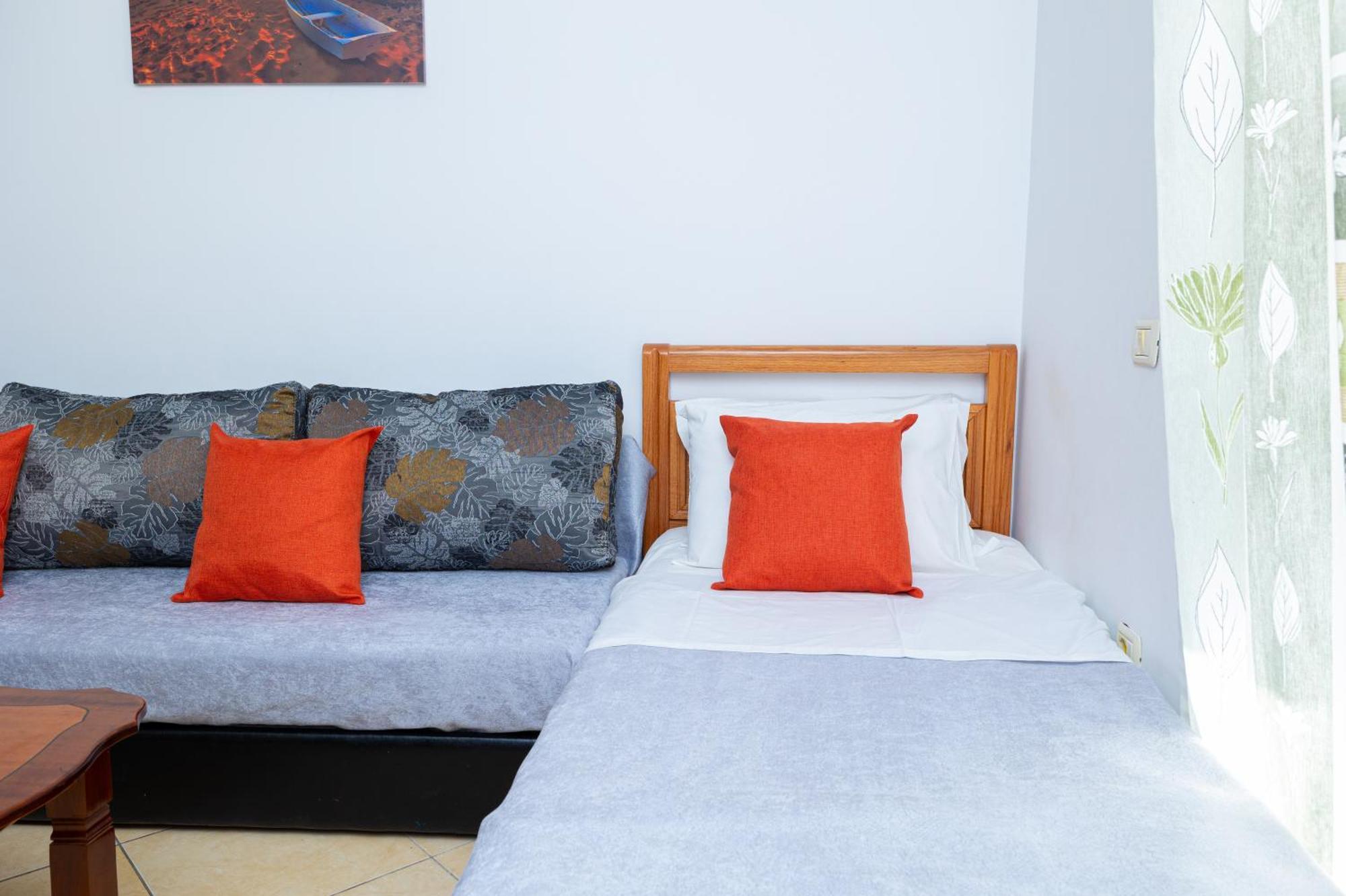 Lucas Apartments Rental Avlonya Dış mekan fotoğraf