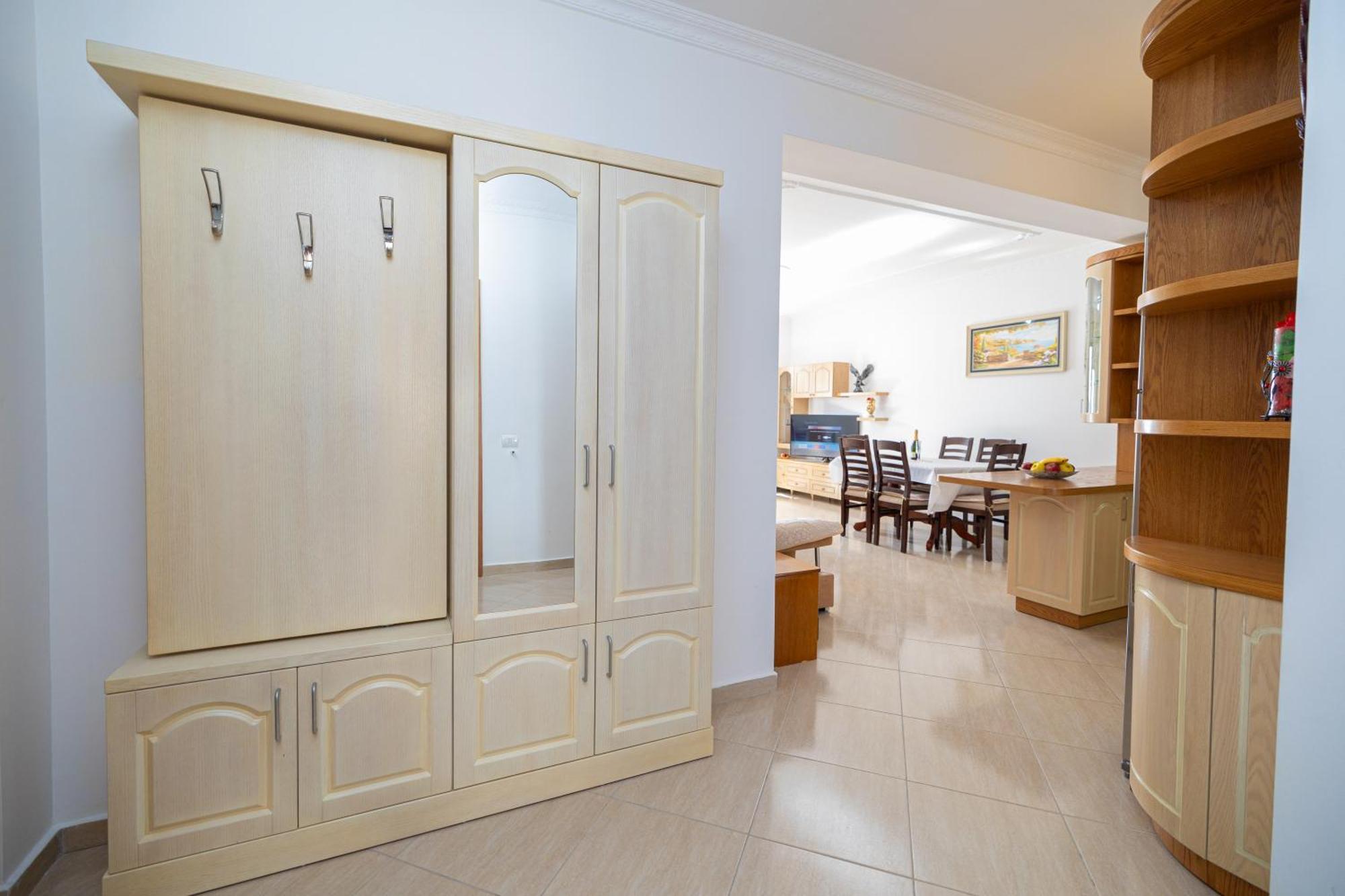 Lucas Apartments Rental Avlonya Dış mekan fotoğraf