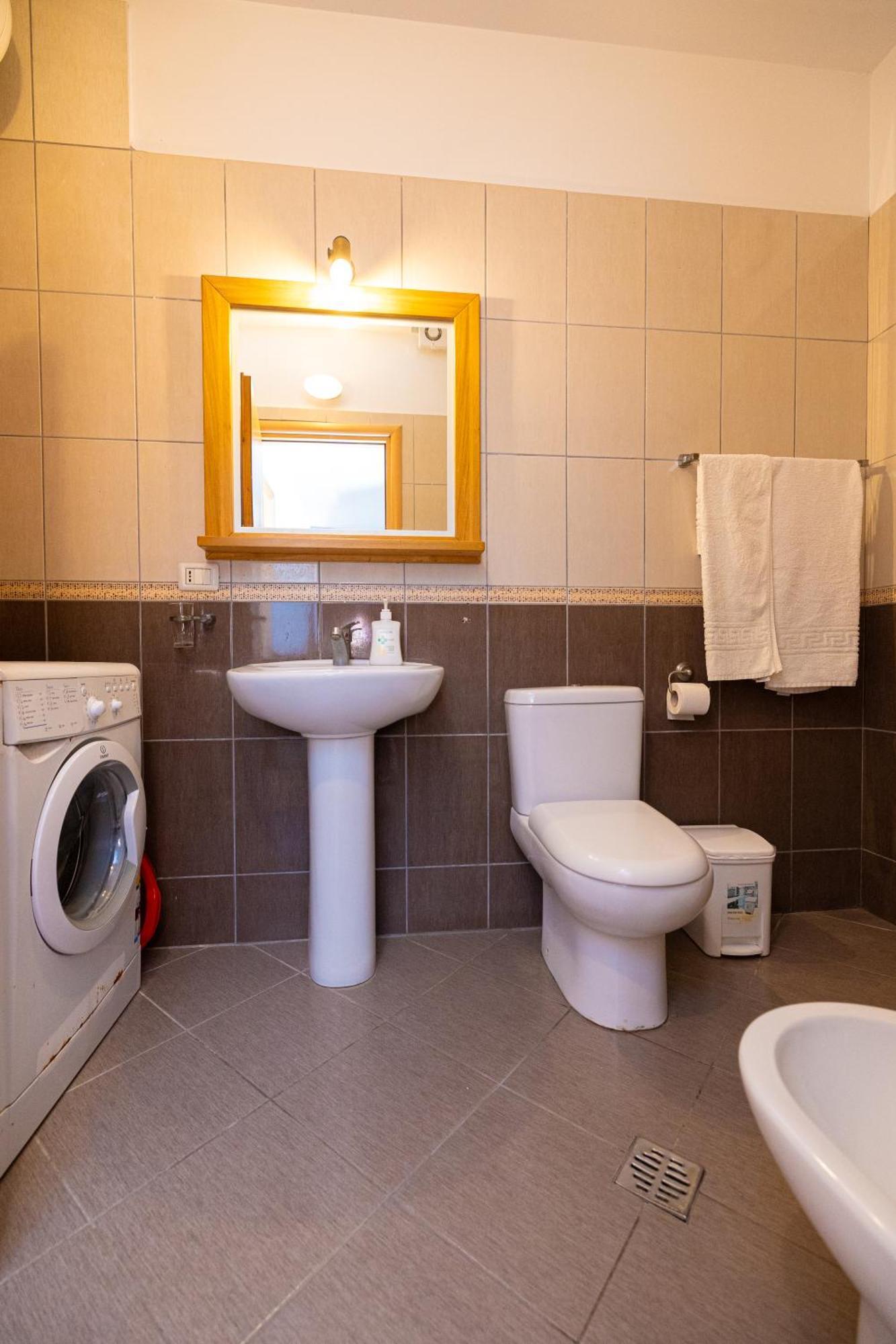 Lucas Apartments Rental Avlonya Dış mekan fotoğraf