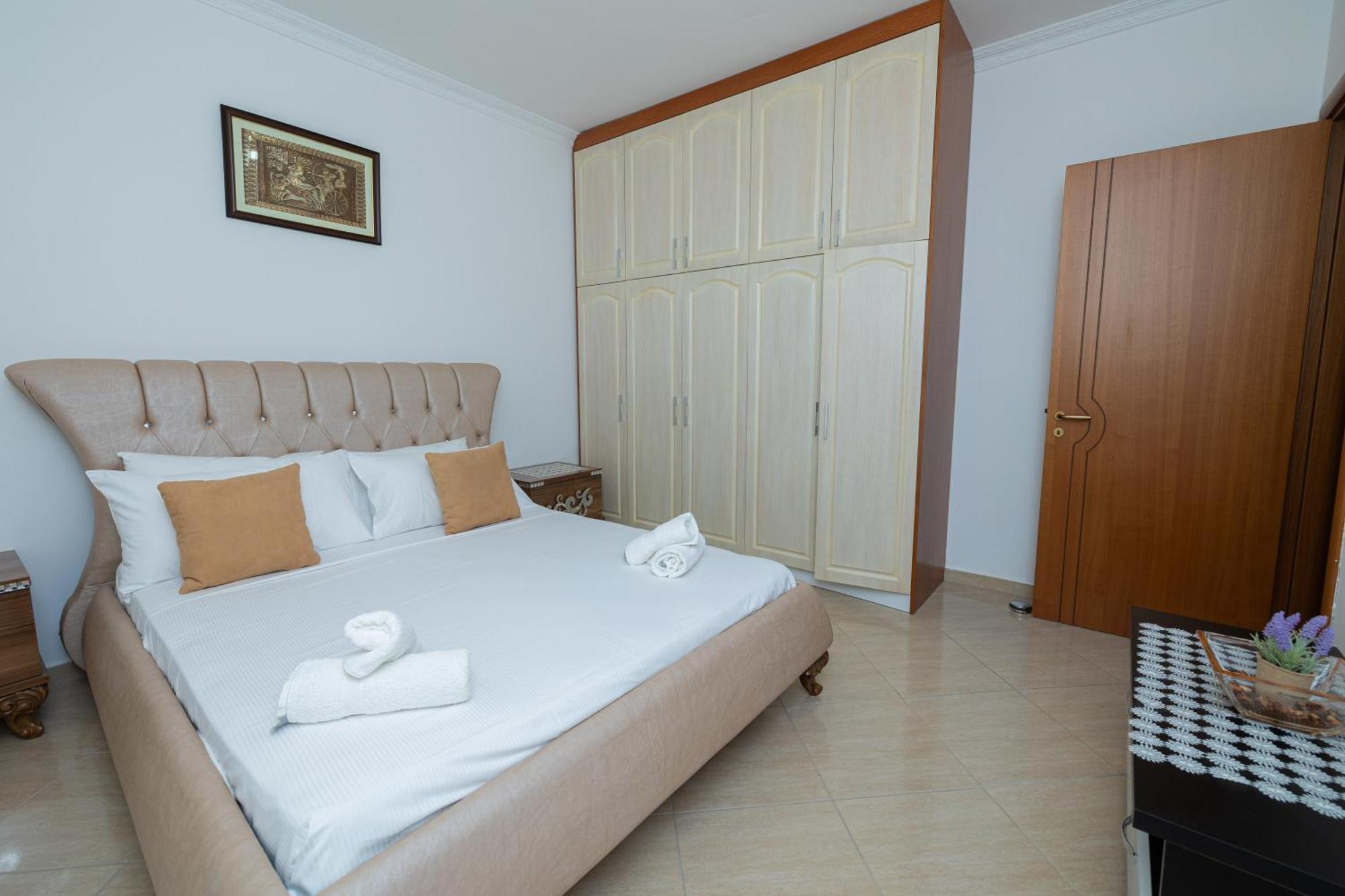 Lucas Apartments Rental Avlonya Dış mekan fotoğraf